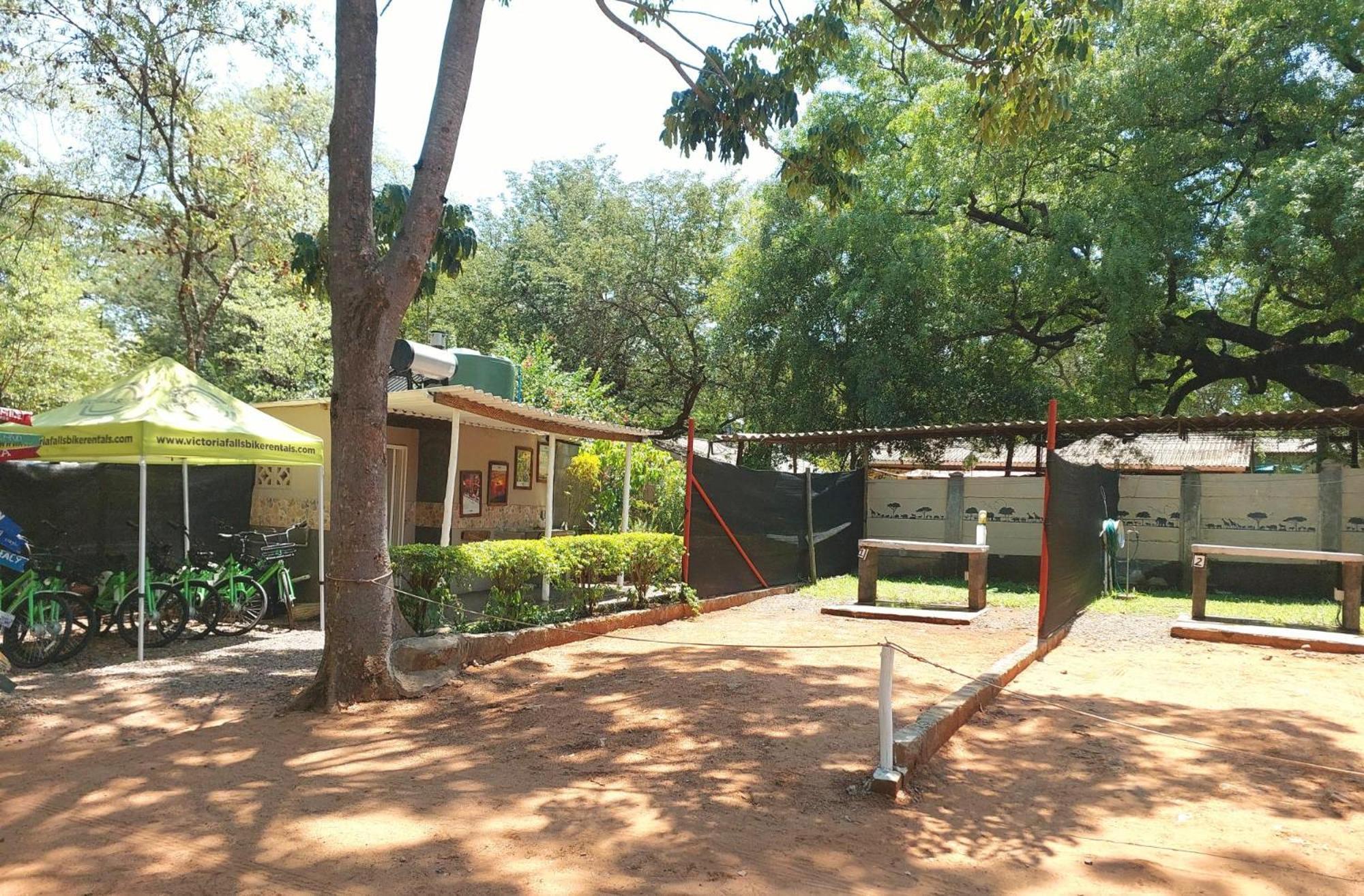 Victoria Falls Backpackers Lodge- Camp Sites Zewnętrze zdjęcie
