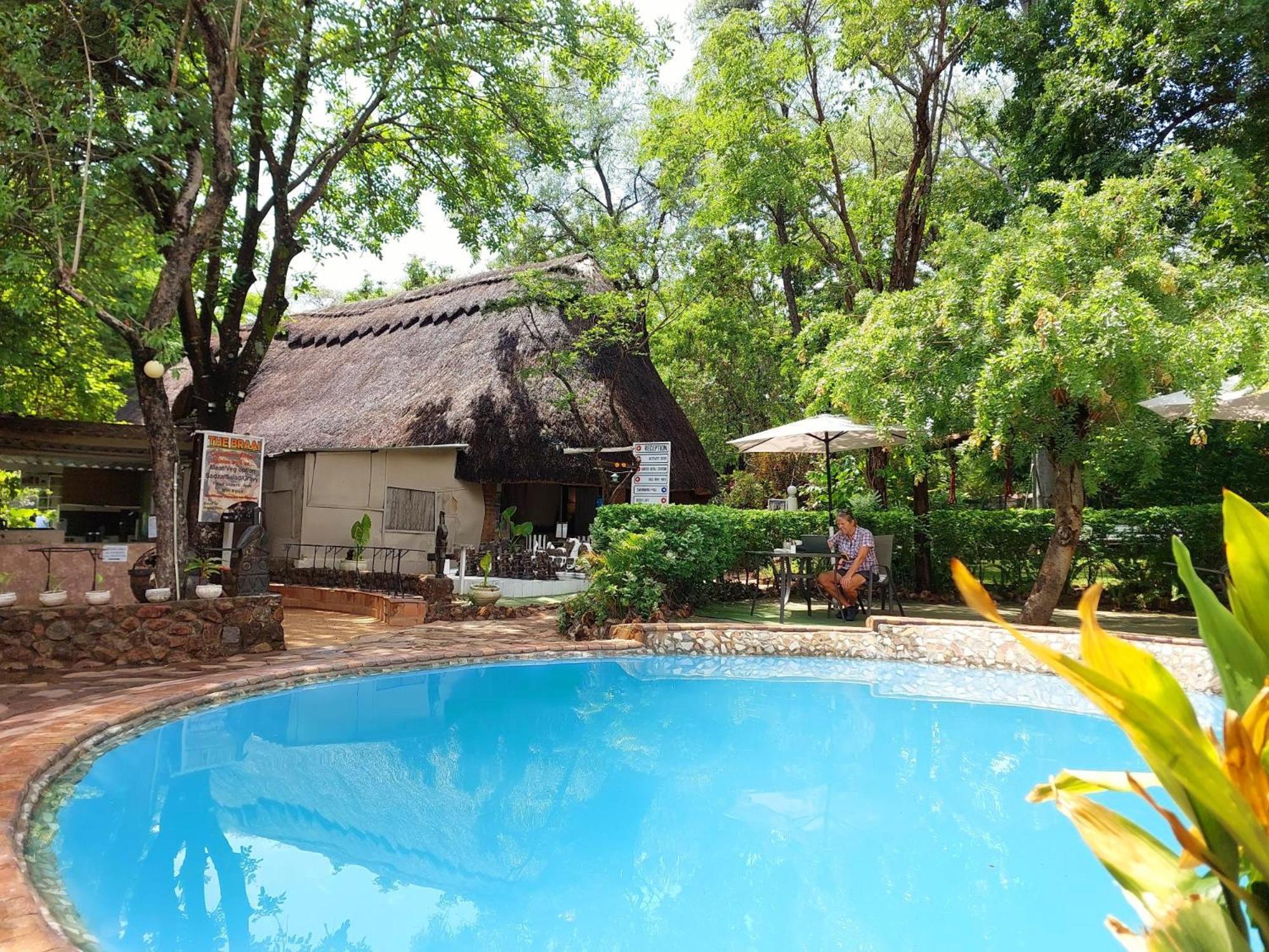 Victoria Falls Backpackers Lodge- Camp Sites Zewnętrze zdjęcie