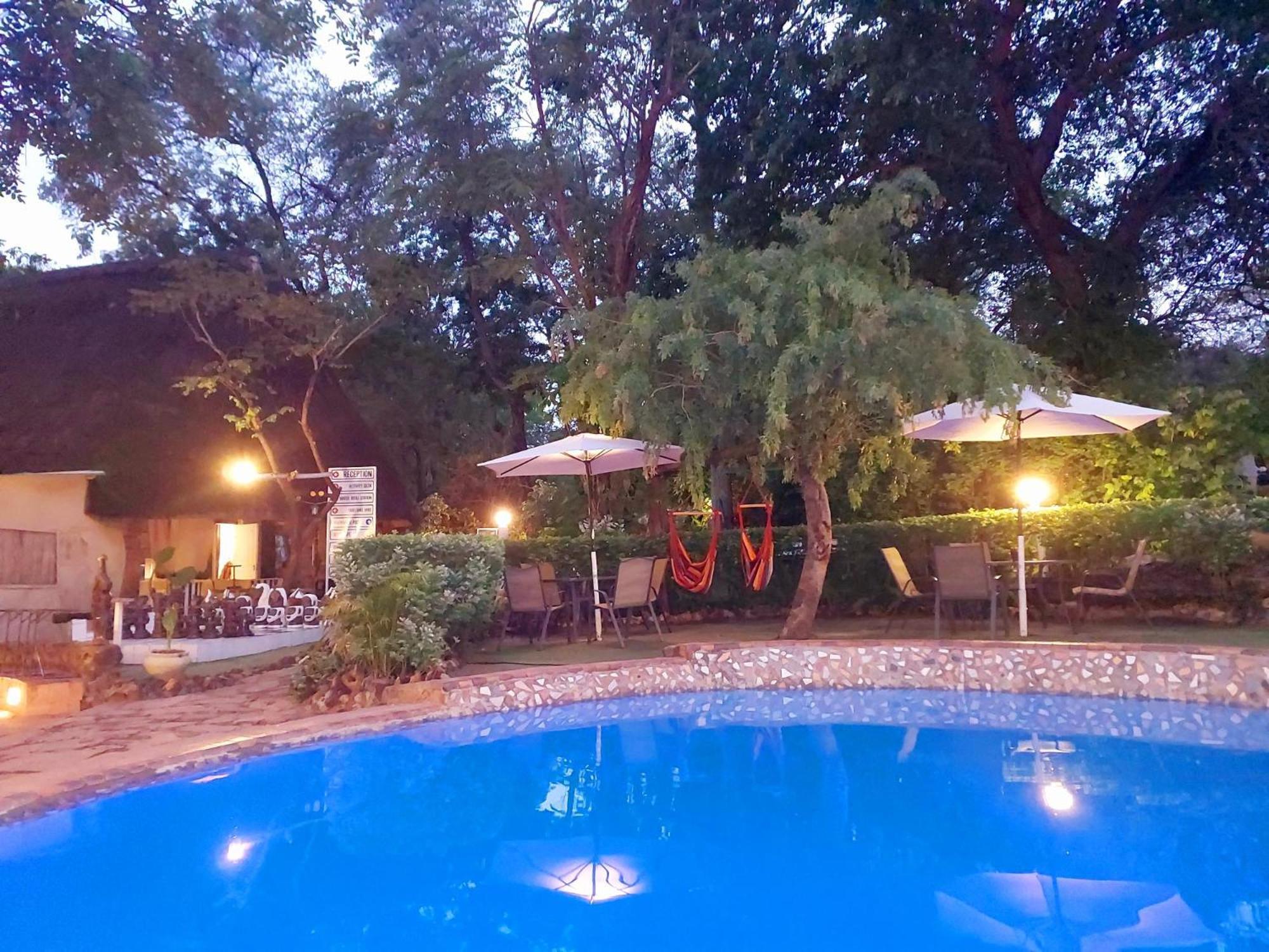 Victoria Falls Backpackers Lodge- Camp Sites Zewnętrze zdjęcie